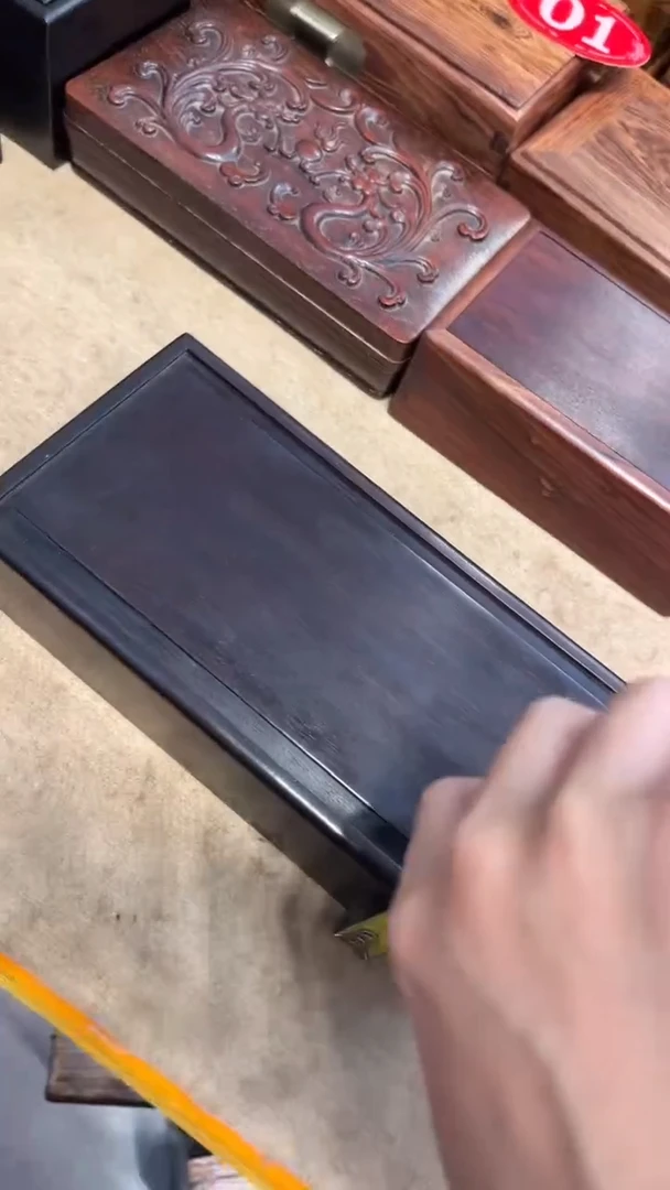 【闪购商品】贡木紫檀素面机关盒