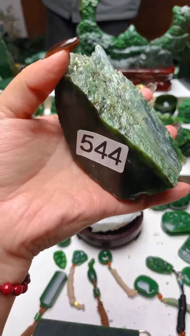 未镶嵌和田玉珠宝半成品11