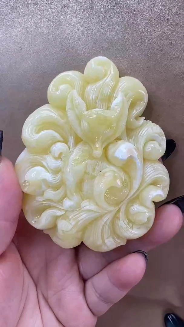 琥珀颈饰未镶嵌吊坠