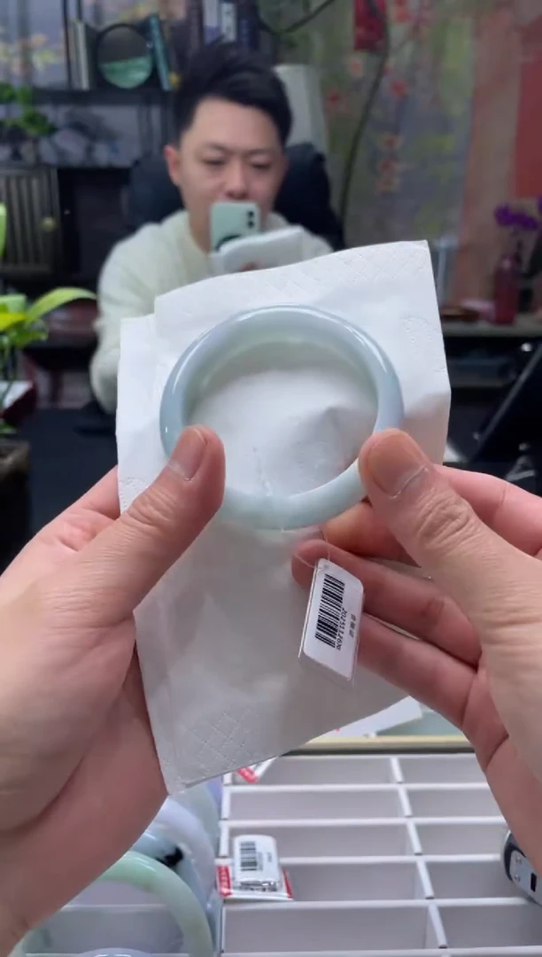 未镶嵌手镯翡翠00008253