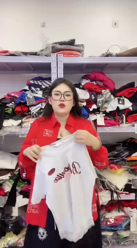 闪电购精品女装 65 XL