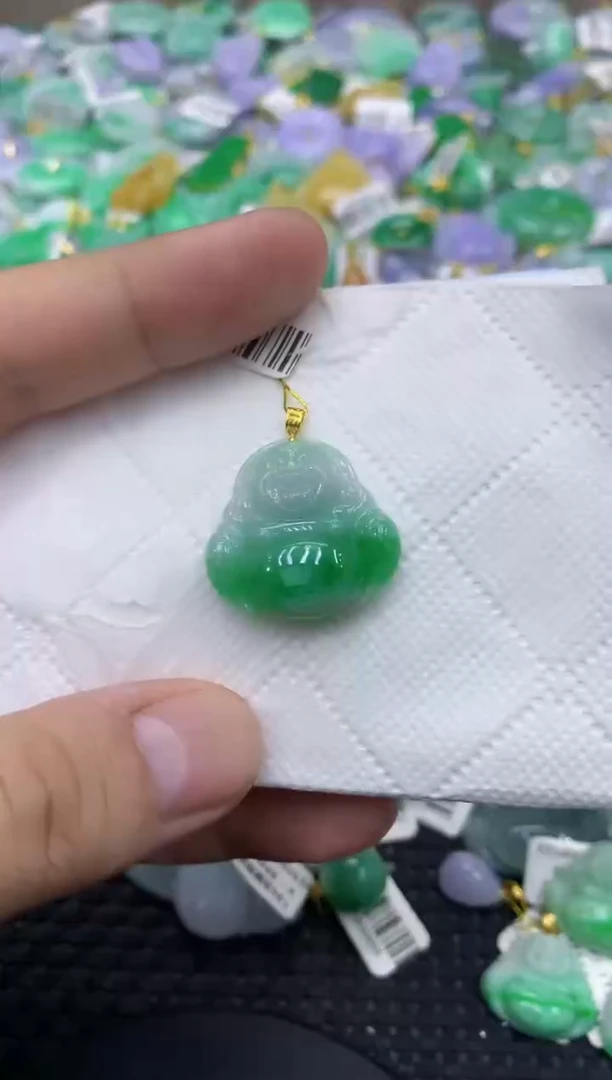 颈饰18K金镶嵌翡翠天然缅甸翡翠A货