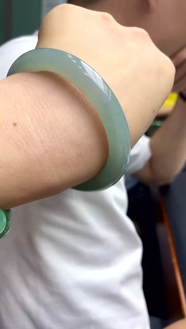 未镶嵌手镯翡翠647 -中国好珍宝