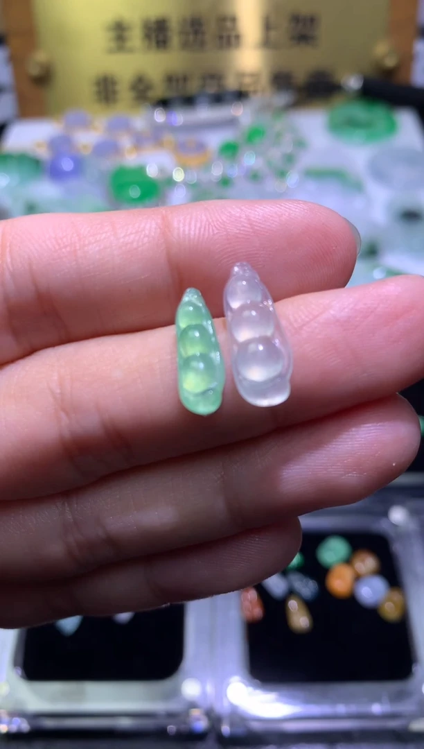 未镶嵌定制翡翠毛货