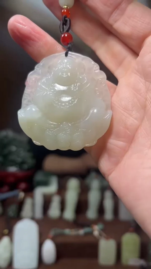 颈饰未镶嵌和田玉·