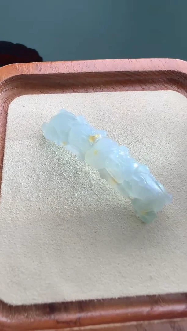 未镶嵌定制翡翠冰飘花手牌
