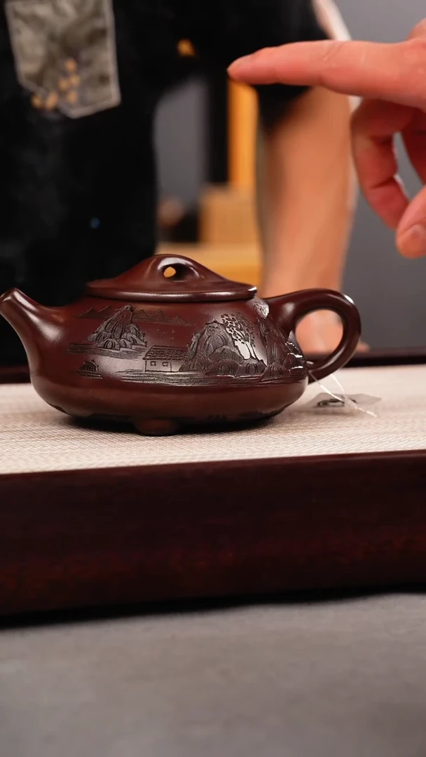 茶壶紫砂石红 景舟石瓢 观山