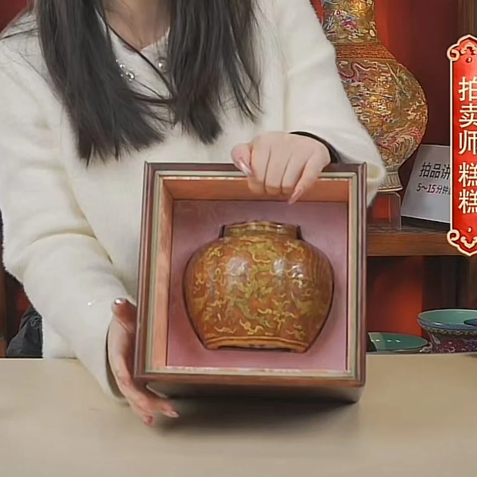 国呈拍卖古董瓷器