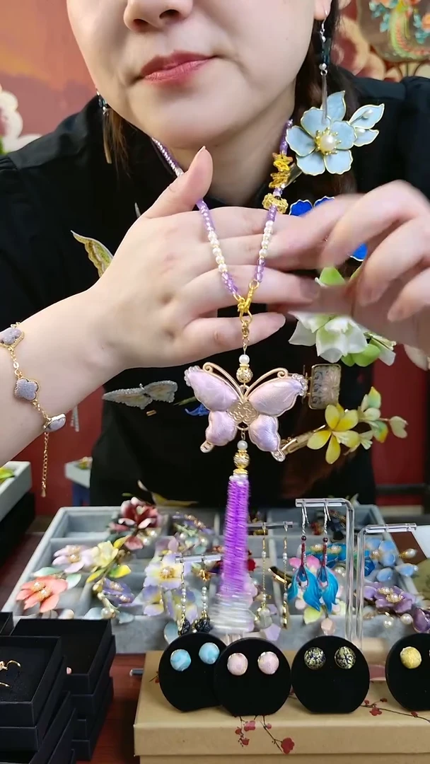 刺绣纯手工非遗绒花
