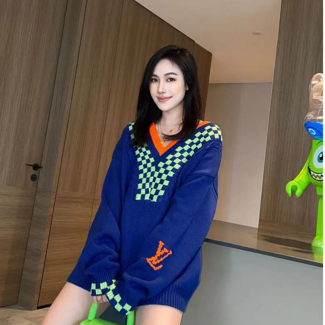全新未使用 LOUIS VUITTON PARIS V领格纹针织衫 蓝色/M
