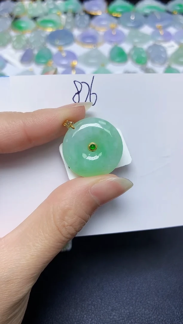翡翠18K金镶嵌颈饰天然缅甸翡翠A货