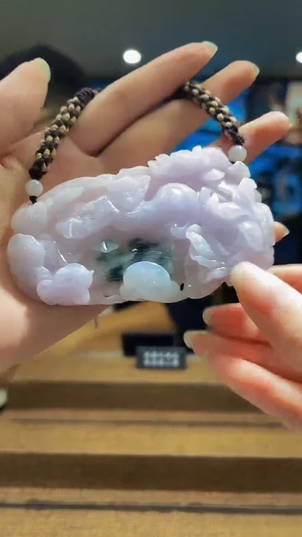 翡翠未镶嵌颈饰MFC080931