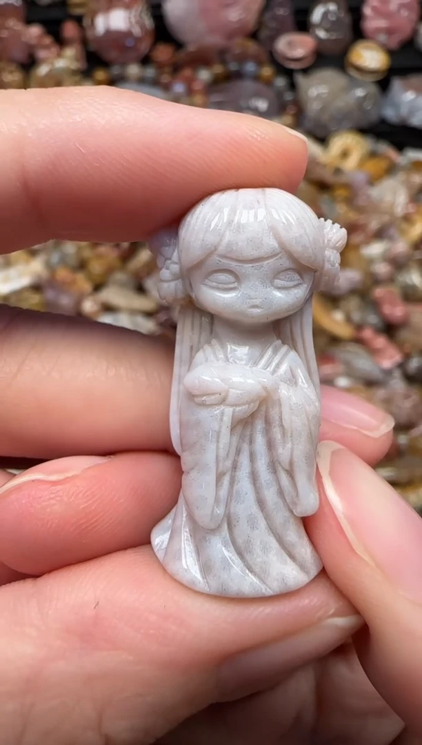 颈饰未镶嵌硅化珊瑚（珊瑚玉）216