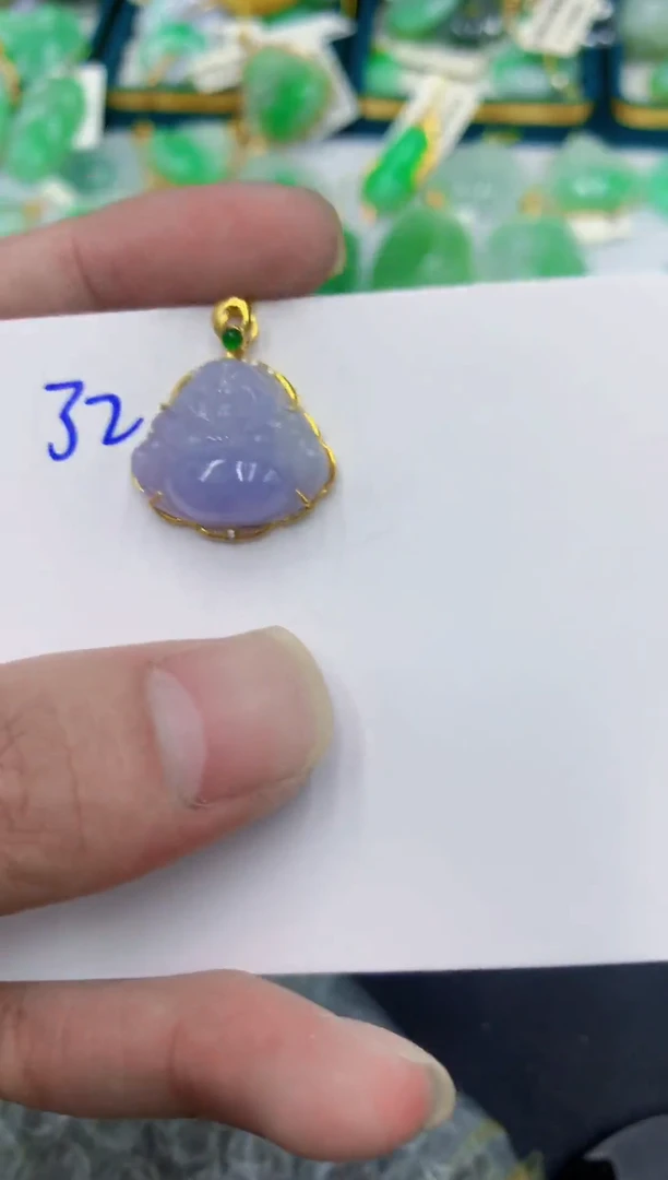 颈饰18K金镶嵌翡翠111111