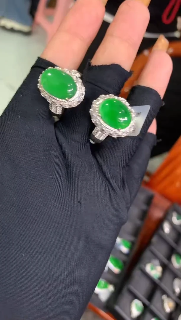 【闪购商品】定制翡翠未镶嵌30定制翡翠-多样性发货（发其一）