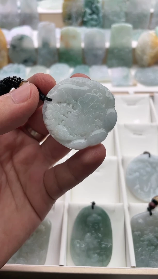 【闪购商品】翡翠颈饰未镶嵌..../2/19/ 47
