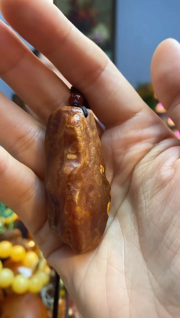 琥珀颈饰未镶嵌吊坠