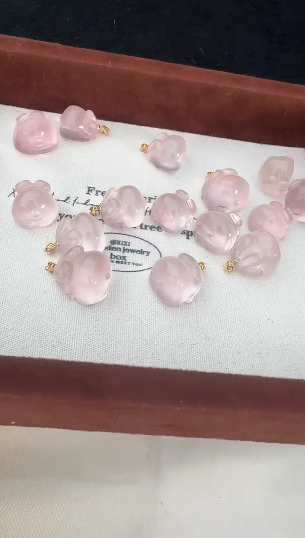 18K金镶嵌车挂水晶小兔子18k多样性发其一