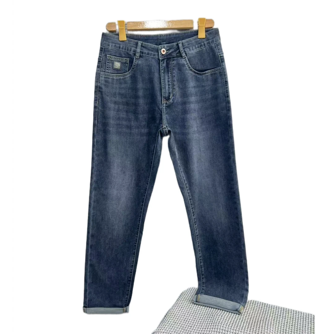 9897  男士  百搭  口袋贴布  简约  时尚  牛仔裤