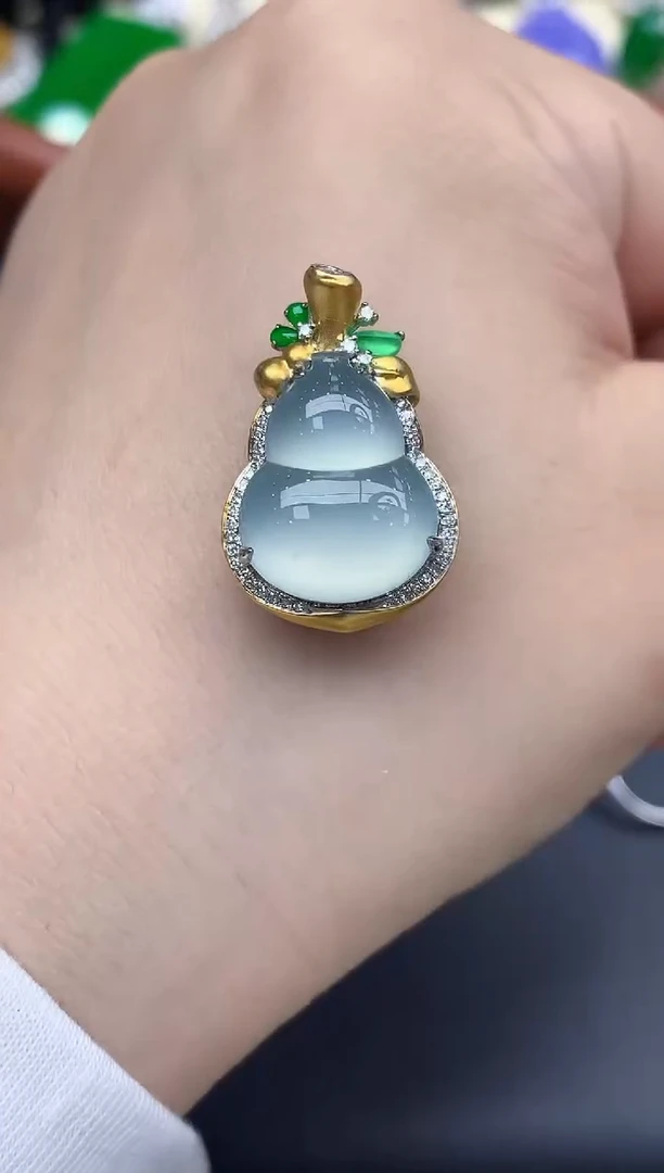 颈饰18K金镶嵌翡翠640-中国好珍宝