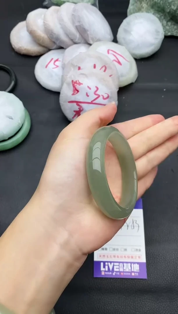 未镶嵌手镯石英质玉201+52/53