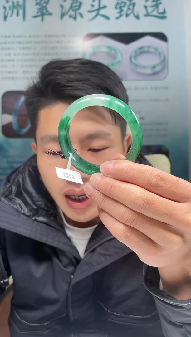 【闪购商品】石英质玉手镯合金非洲翠手镯多样性发货