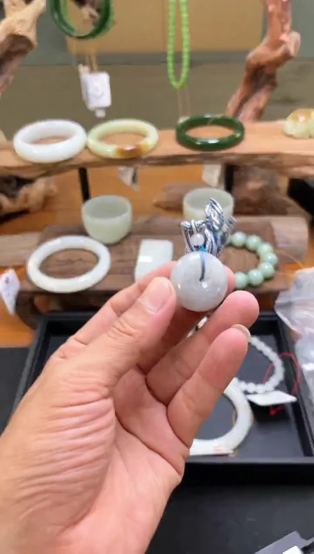 吊坠(不含链)未镶嵌和田玉新疆黑山 平安扣