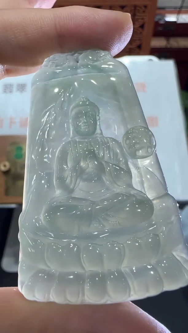 翡翠挂件未镶嵌A货翡翠多样性孤品