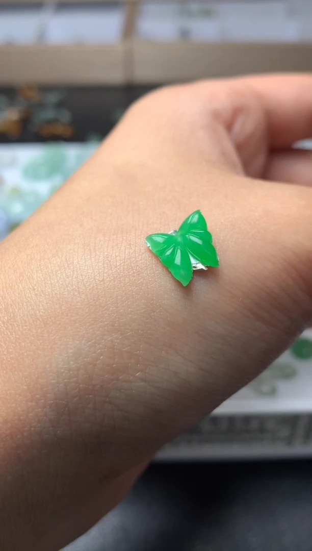 定制翡翠未镶嵌毛货