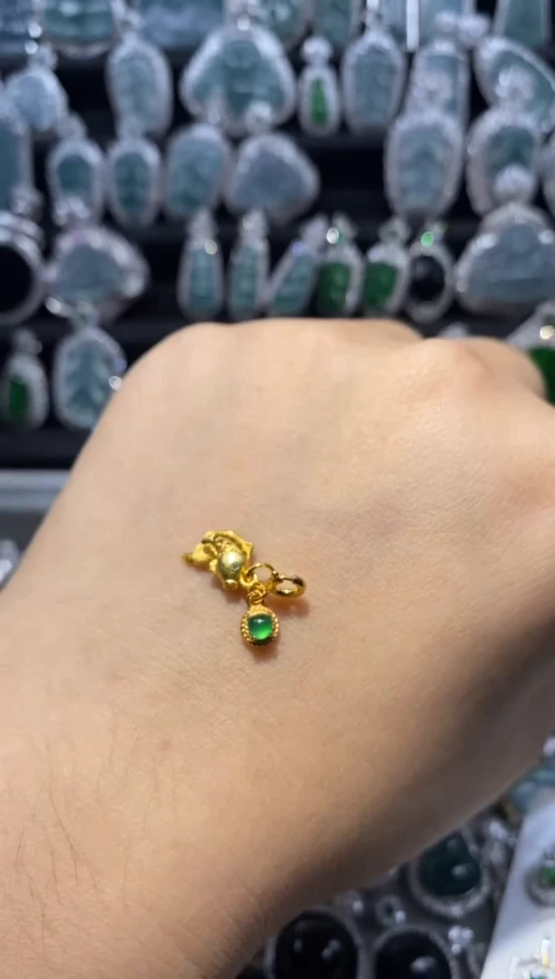 【闪购商品】翡翠项链银S925镶嵌翡翠