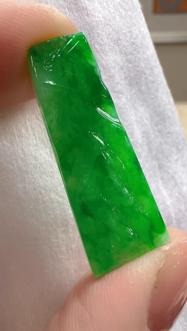 【闪购商品】翡翠吊坠(不含链)未镶嵌多样性发货拍一发一