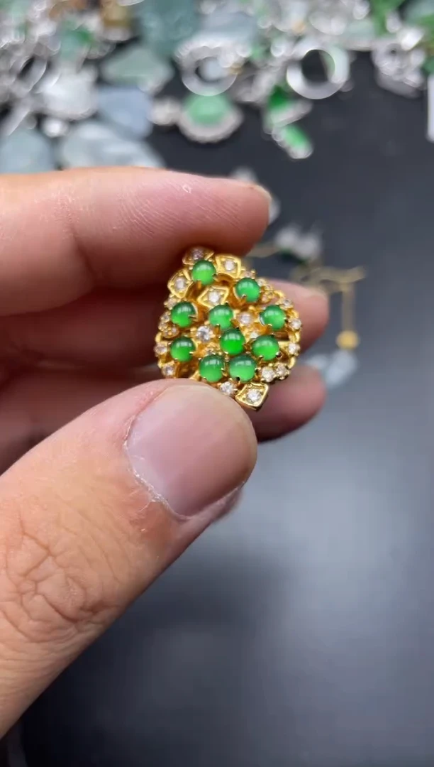 【闪购商品】翡翠颈饰未镶嵌冬冬寄售商品不退不换