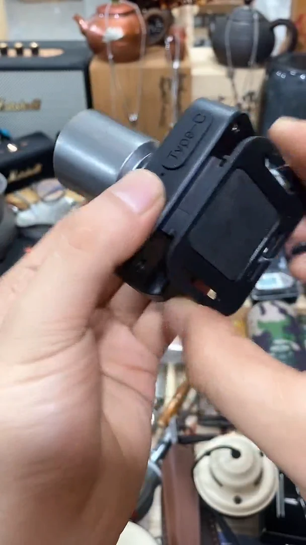 瓷片闪购商品 如图所示