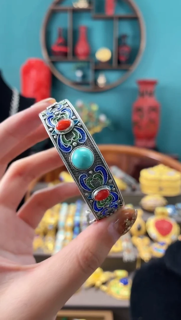 非遗手工花丝镶嵌镯子
