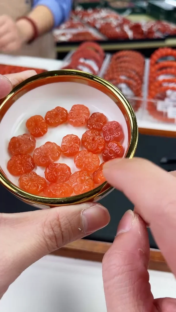 【闪购商品】南红玛瑙如意未镶嵌（多样式发其一）