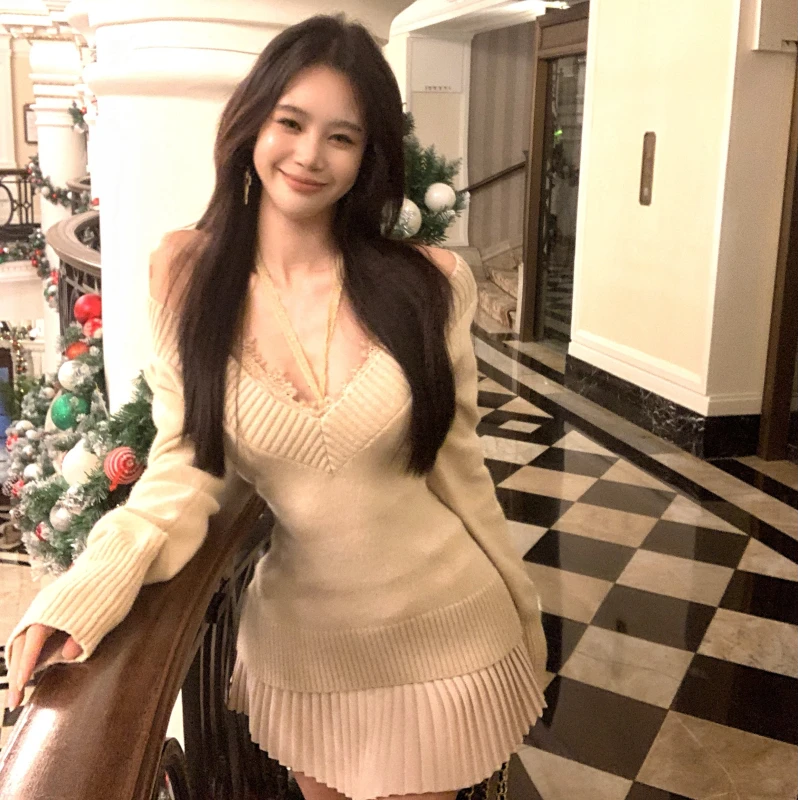 高智感姐姐V领针织衫毛衣女百褶裙韩系秋冬收腰纯欲套装