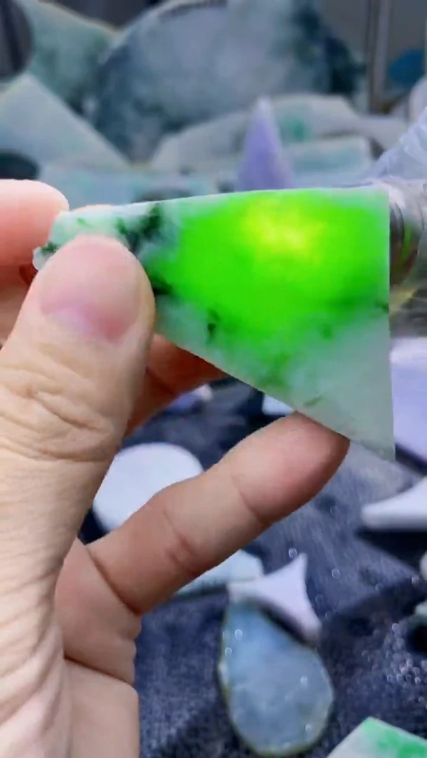 裸石翡翠天然A货翡翠板料