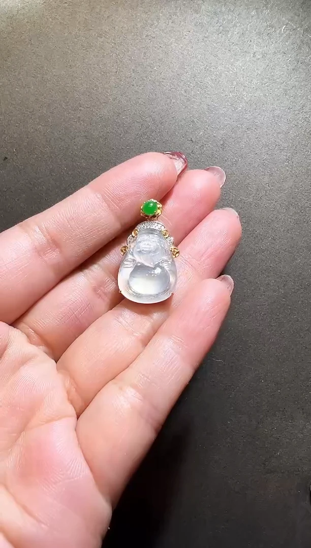 【闪购商品】翡翠颈饰18K金镶嵌翡翠财神吊坠