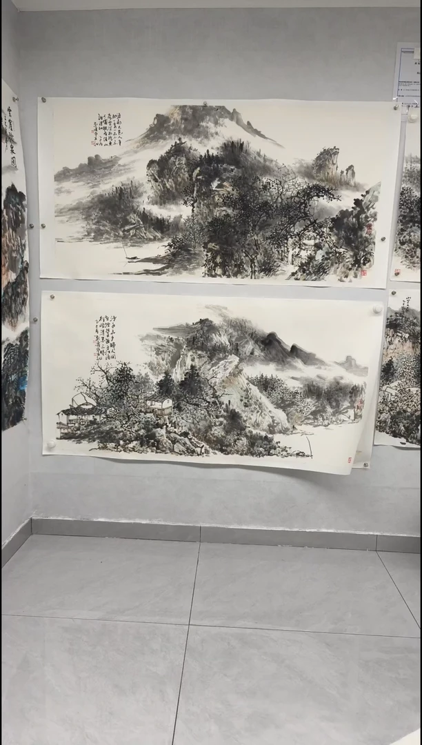 国画雨**步河北省美梁建明水墨山水2张