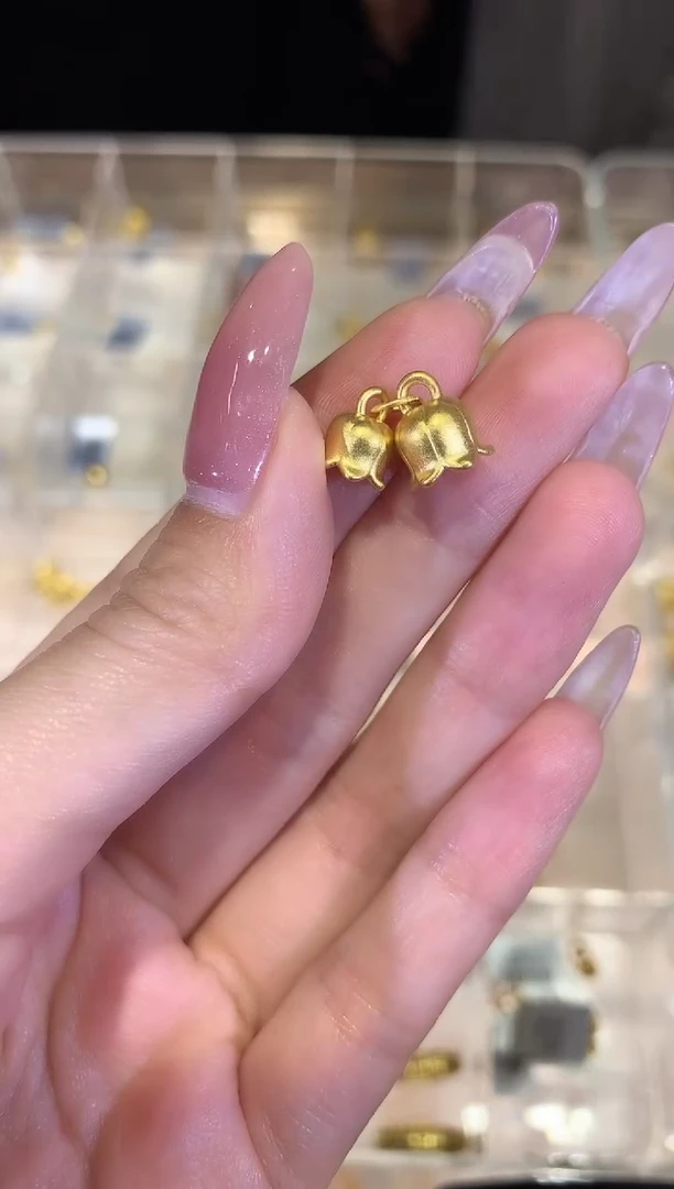 【闪购商品】定制足金吊坠(不含链)铃兰花a51吊坠多样性发一