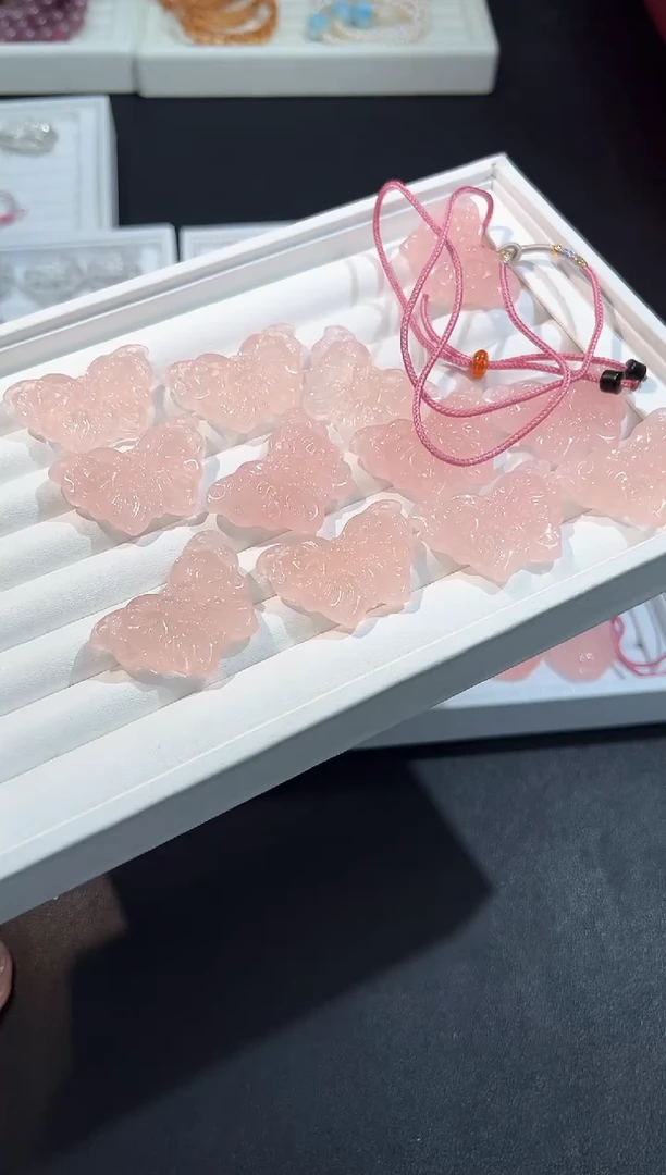 【闪购商品】水晶吊坠(赠链)未镶嵌9E多样性发其一/1个默认微瑕