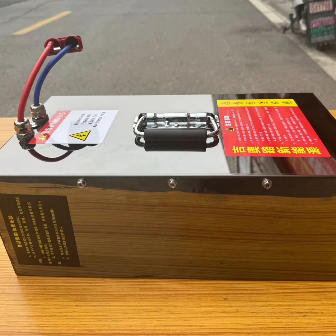 72V60A两轮电动车磷酸铁锂电池