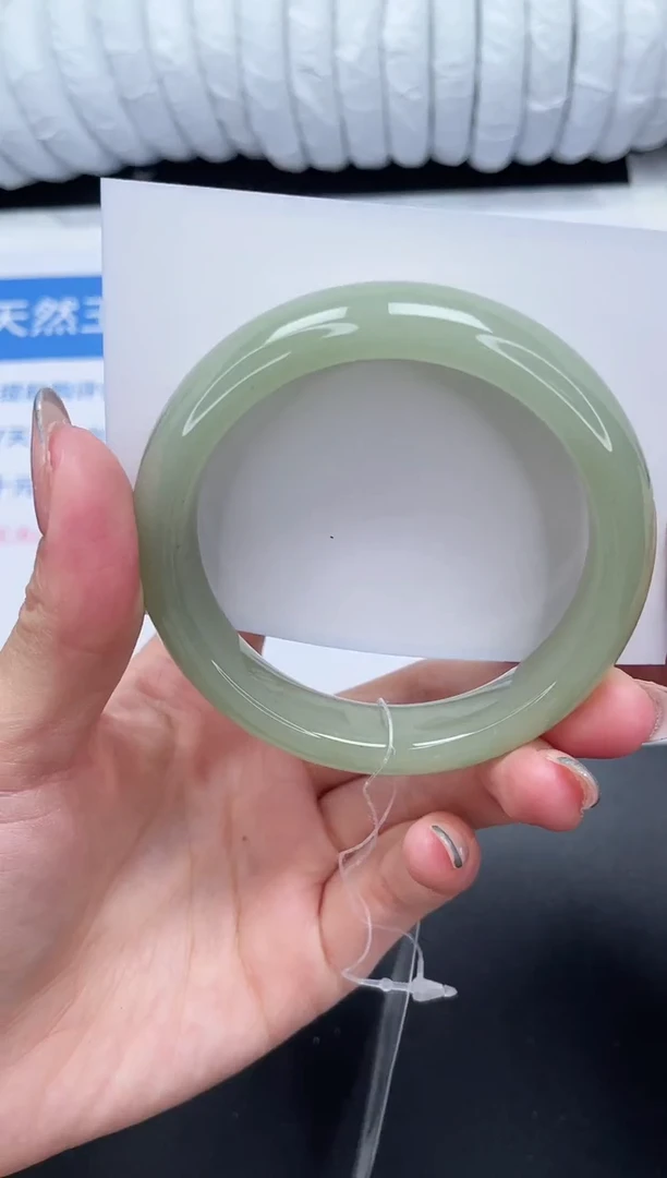 未镶嵌手镯石英质玉8-58.4DK
