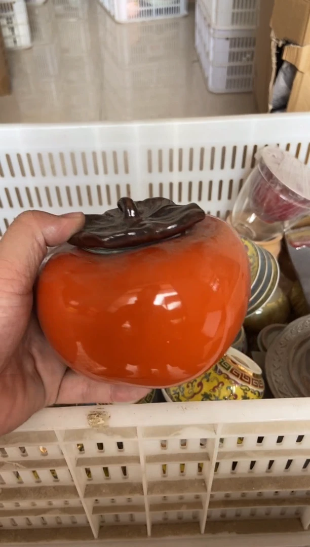 摄影的产品有使用过的痕迹有点脏介意勿拍