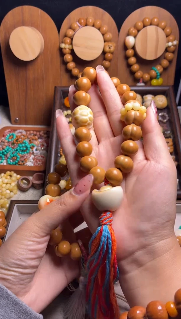 手串猴头核桃全品福利富甲黄跑环元宝三通彩红流苏手持