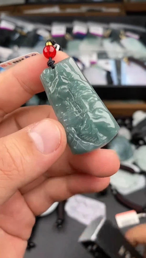 【闪购商品】翡翠颈饰未镶嵌 天然翡翠，一物一图