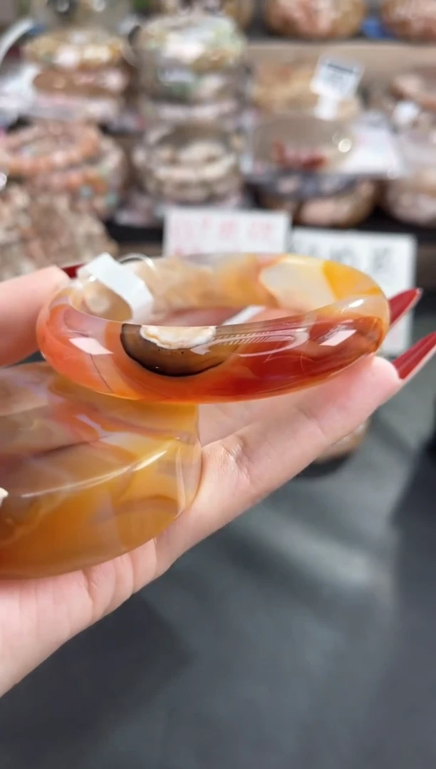 未镶嵌手镯石英质玉60