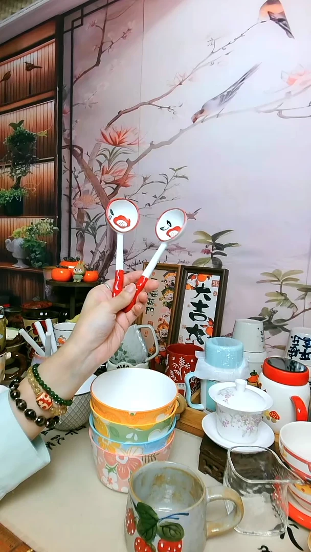 景德镇陶瓷红色勺子一对