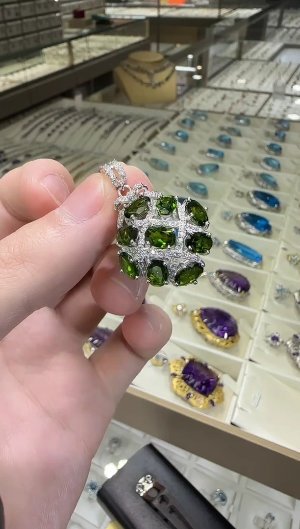 银S925镶嵌透辉石吊坠5*7mm吊坠设计款