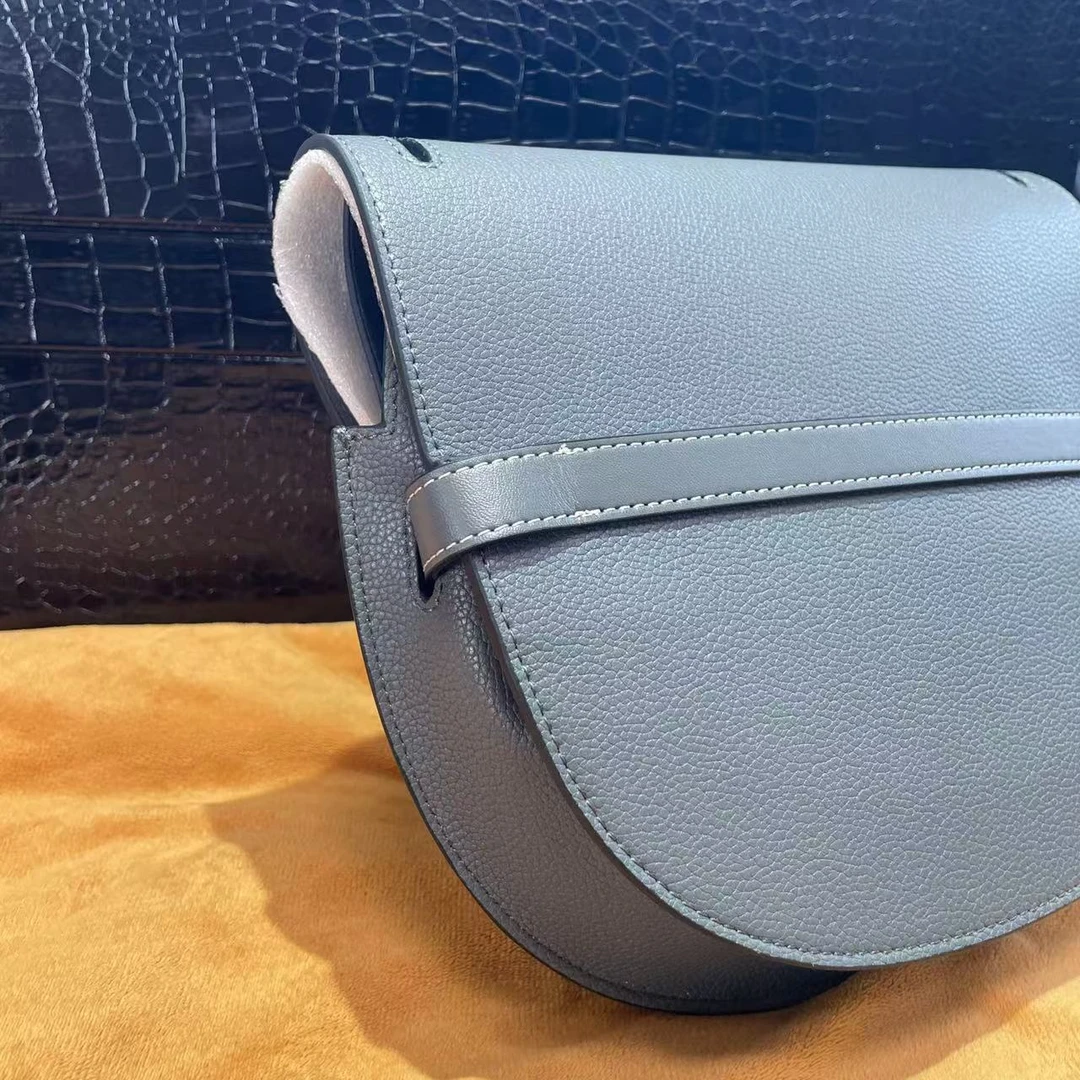 HIRMRIS手工真皮包-26-550925-积雨云灰  马鞍花